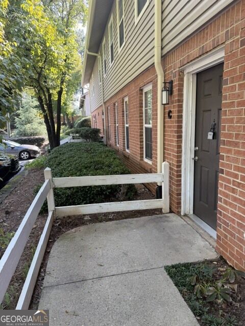 7750 Roswell Road # 8c Property Photo 1