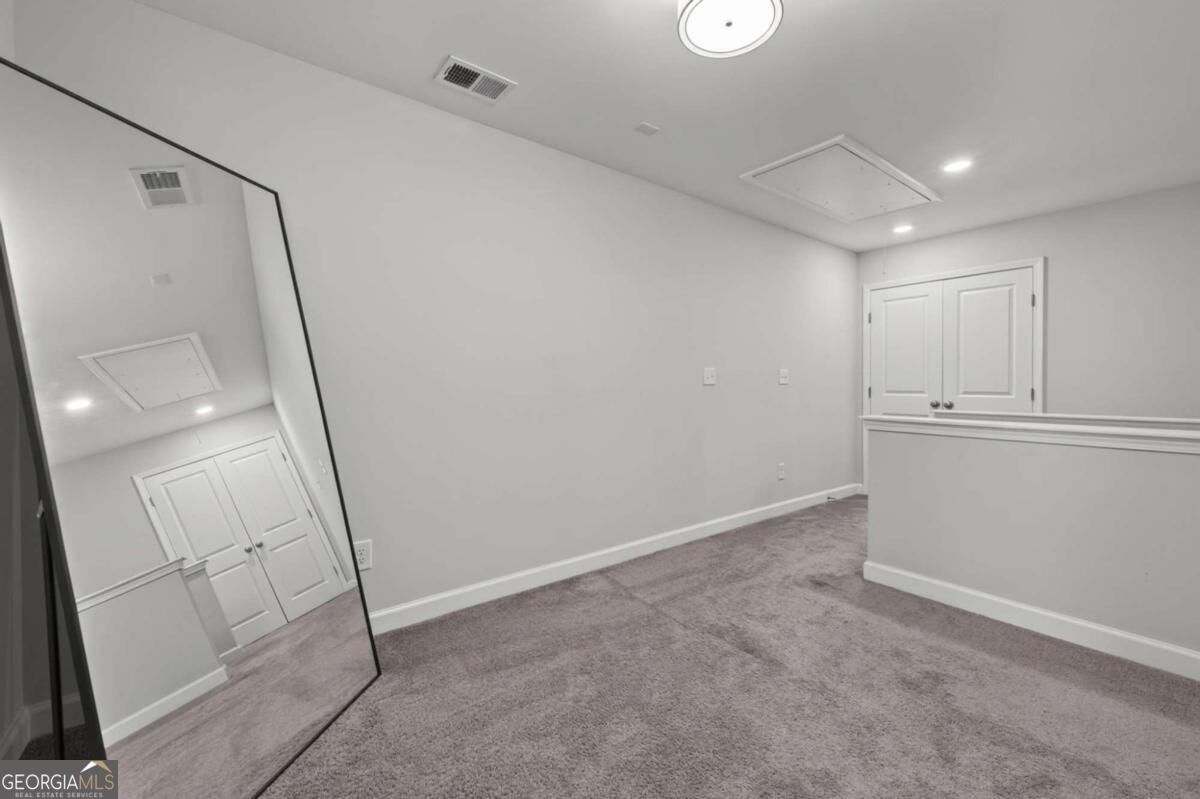 1363 Willamette Way Property Photo 30