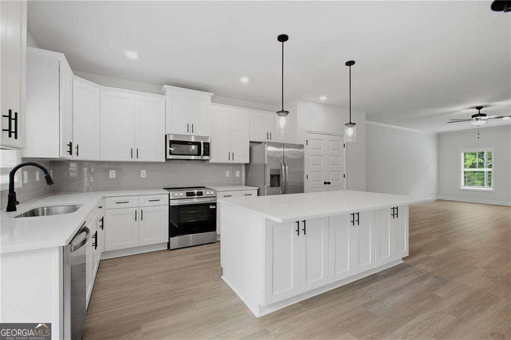 822 Glennferry Bend Property Photo 25