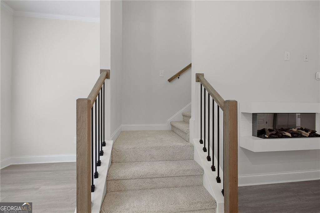 822 Glennferry Bend Property Photo 37