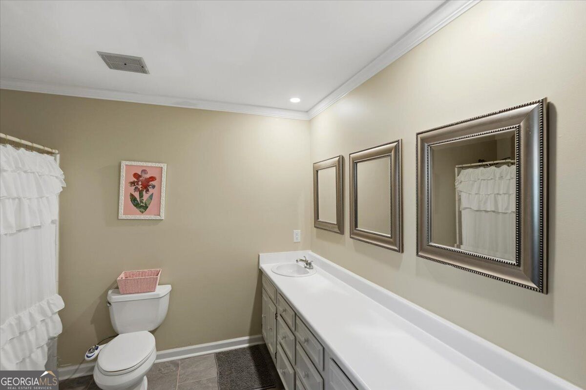 176 Arlington Row Property Photo 27