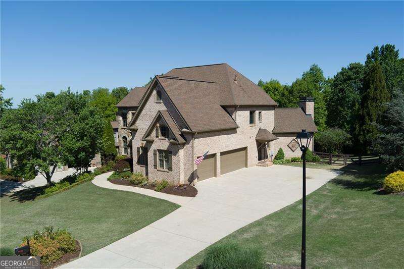 5940 Boulder Bluff Drive Property Photo 2