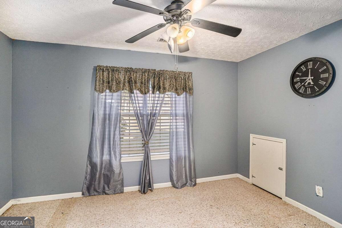 2733 Cedar Tree Lane Property Photo 12