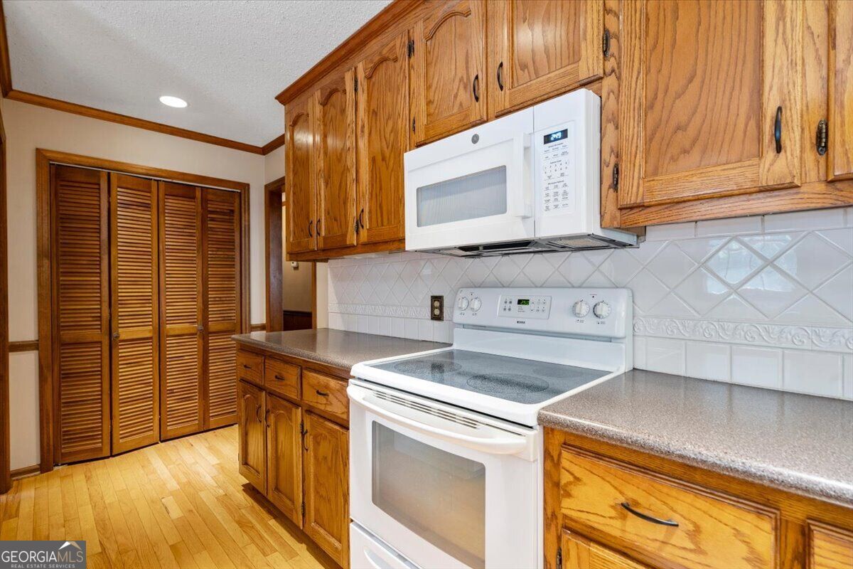 1085 Pannell Road Property Photo 15