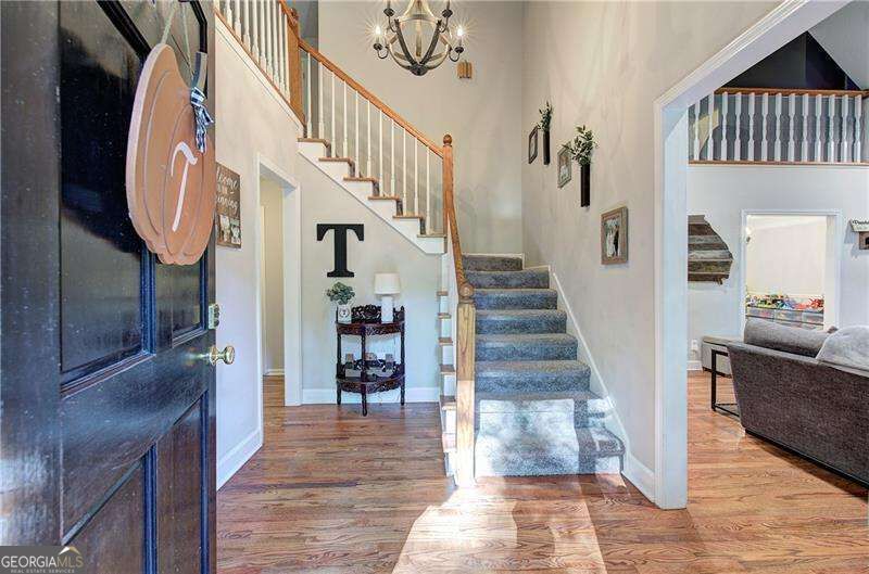 5180 Brownwood Drive Property Photo 2