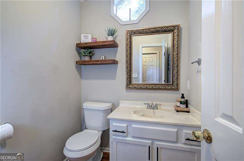 5180 Brownwood Drive Property Photo 5