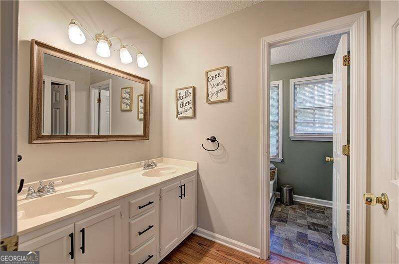 5180 Brownwood Drive Property Photo 24
