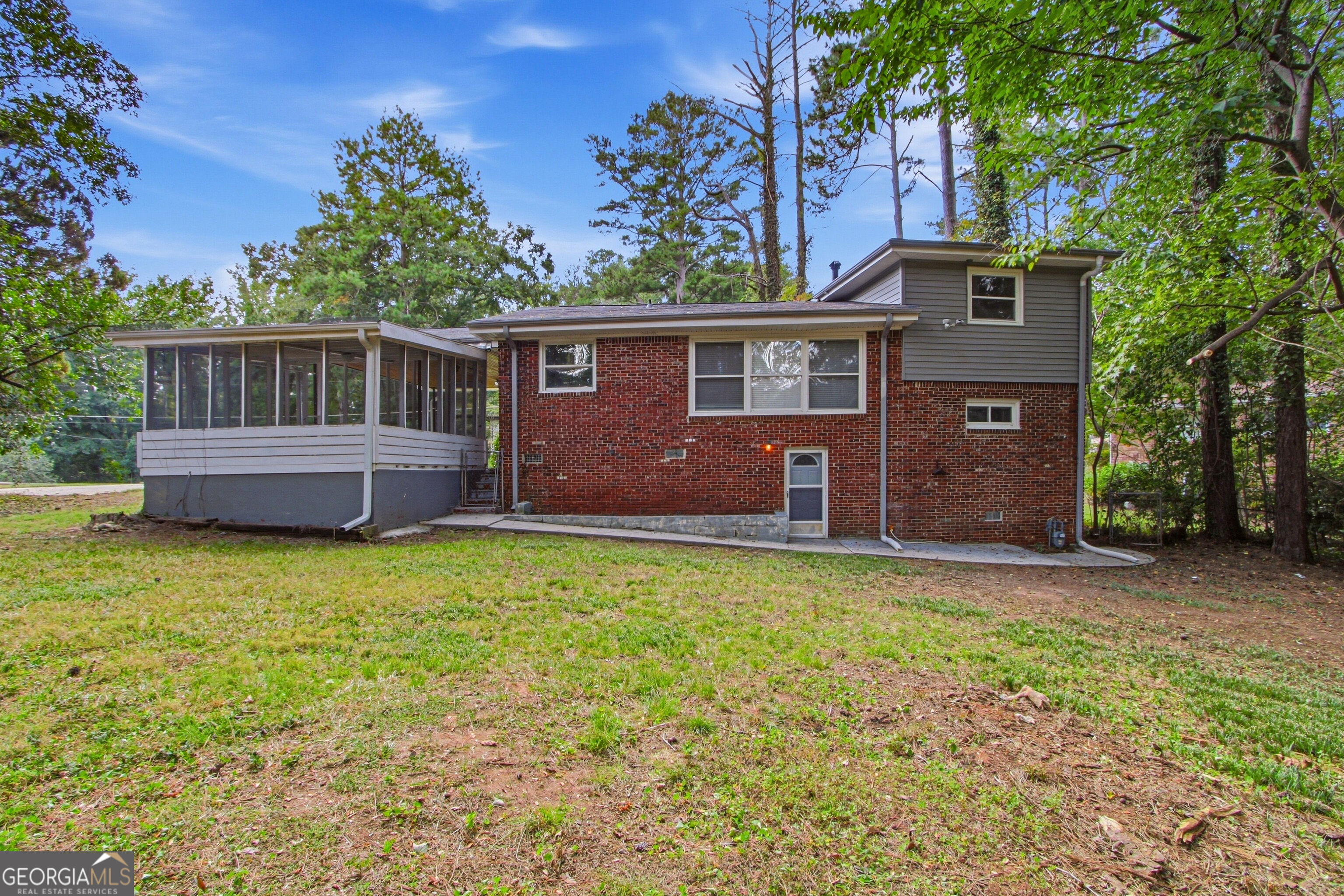 3454 Primrose Place Property Photo 5