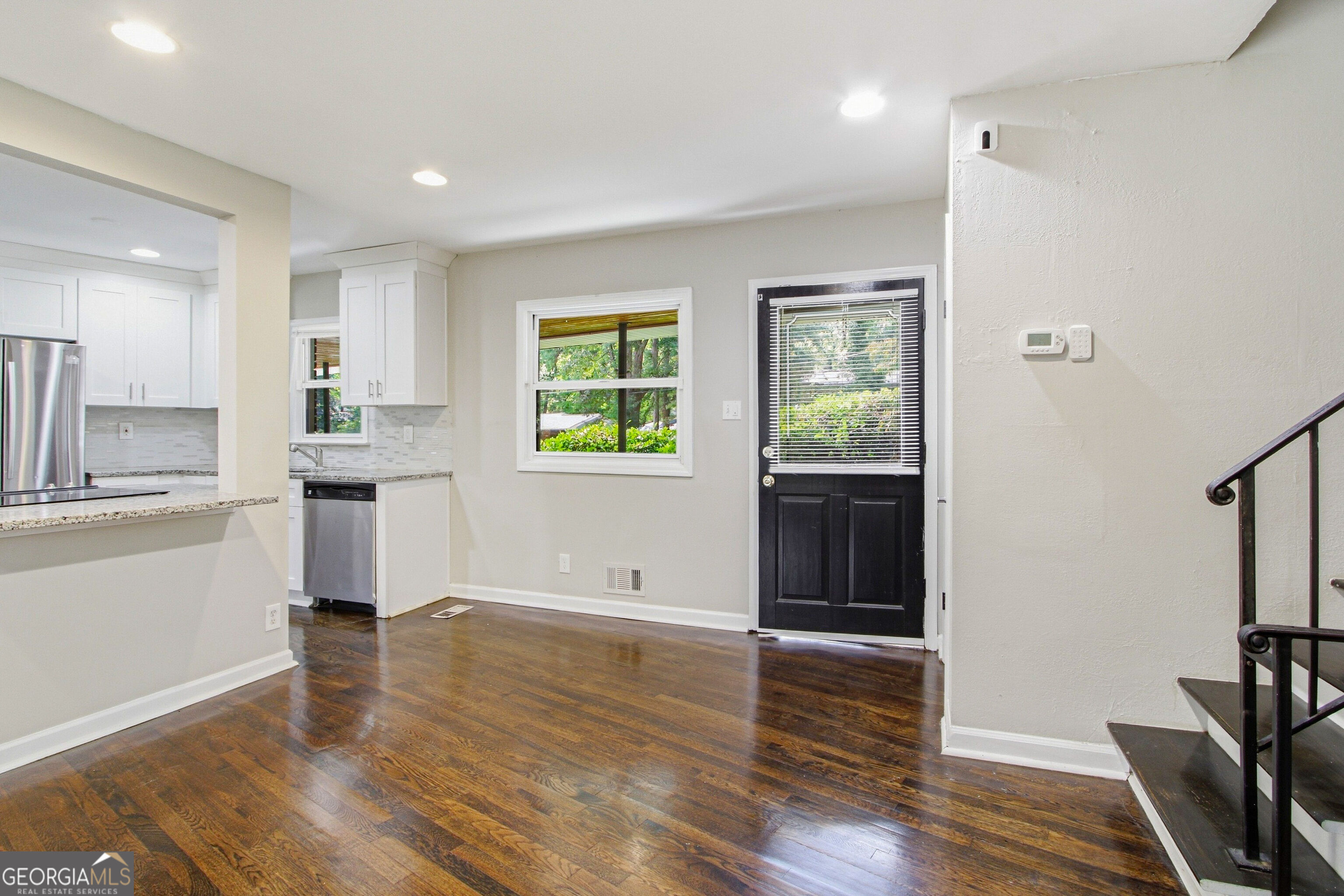 3454 Primrose Place Property Photo 7