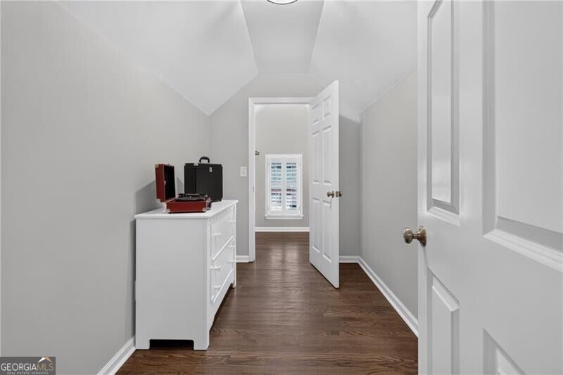 1725 Tipton Court Nw Property Photo 24