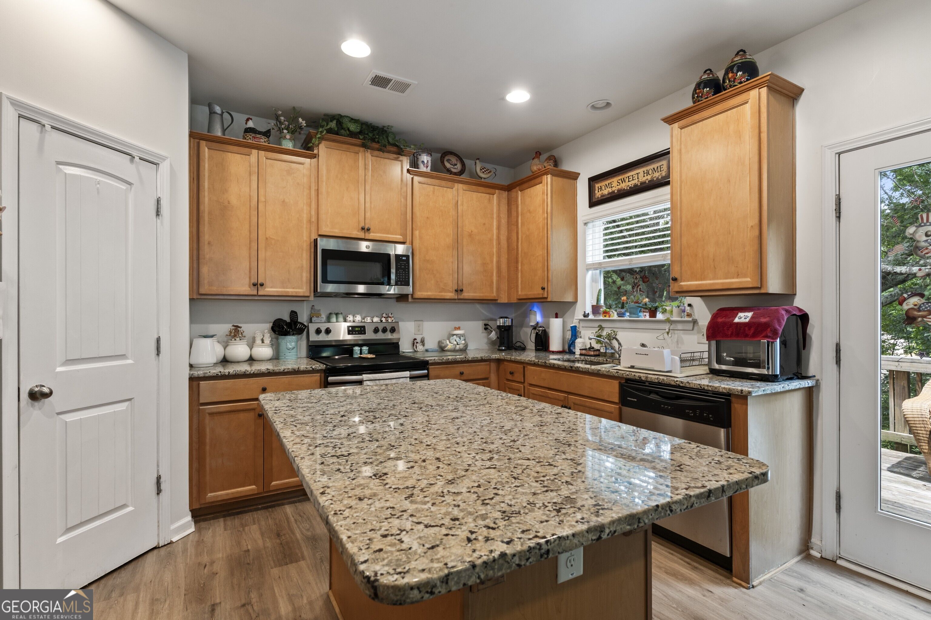 220 Renford Road Property Photo 10