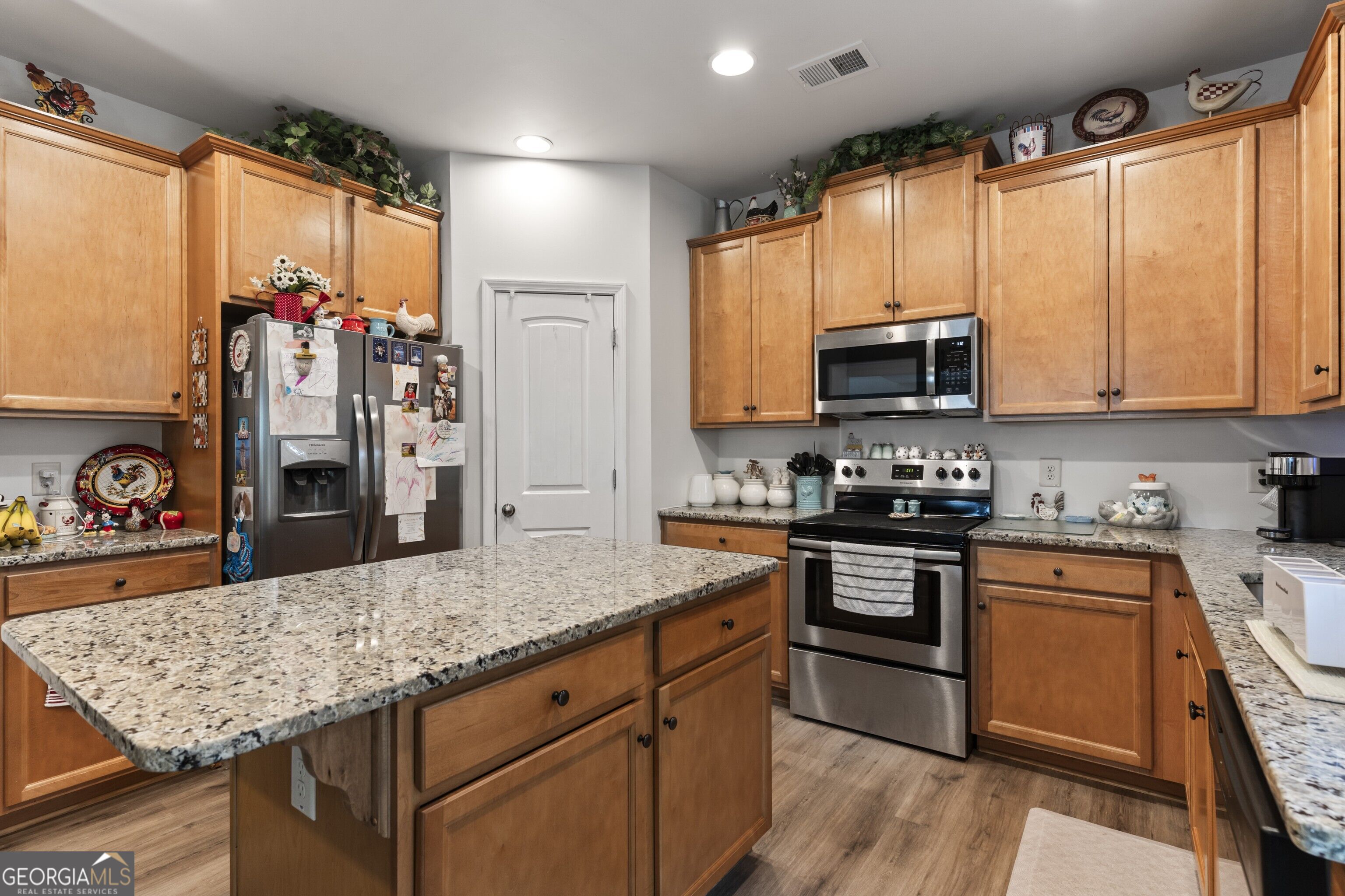 220 Renford Road Property Photo 11