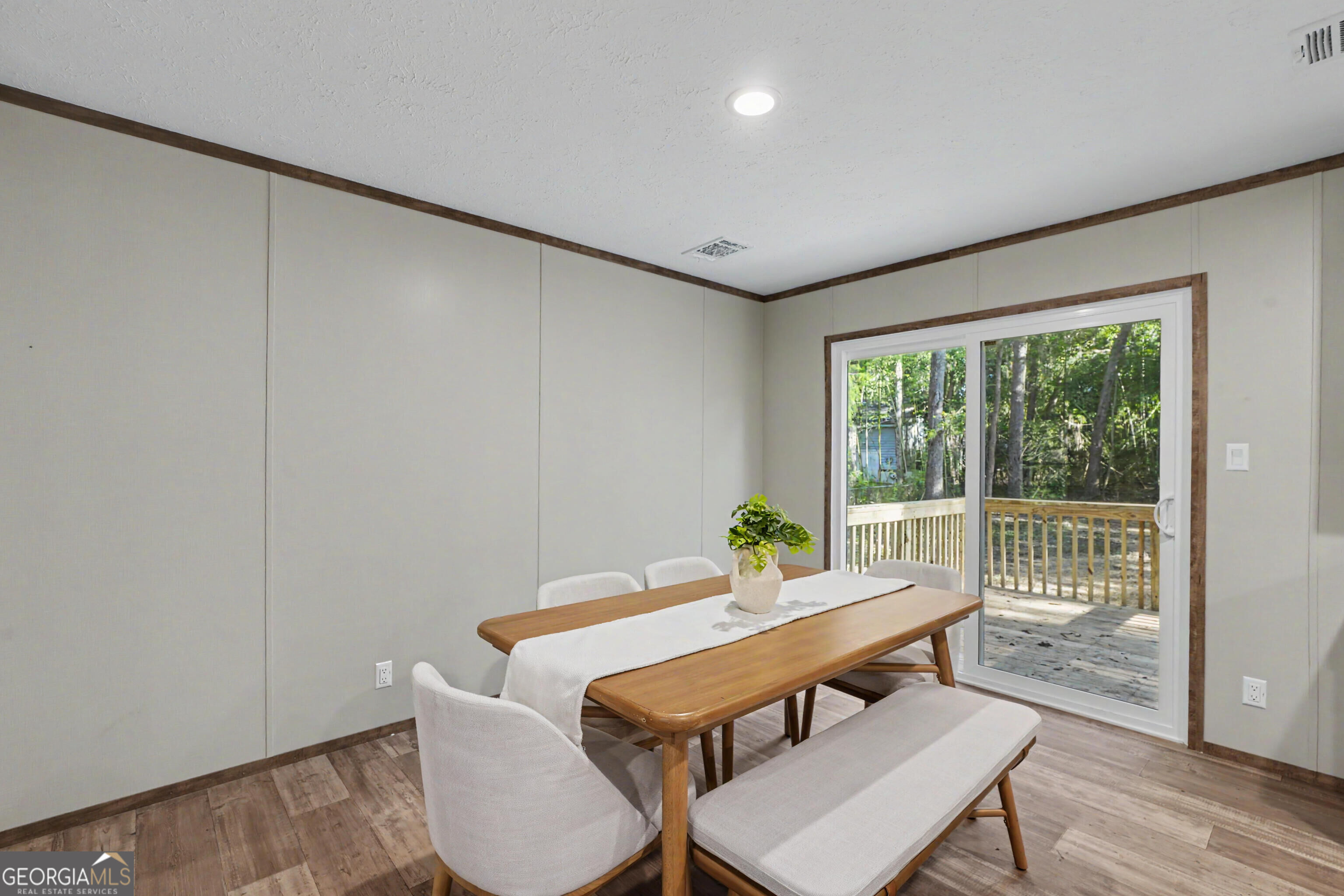 45 2nd Property Photo 20