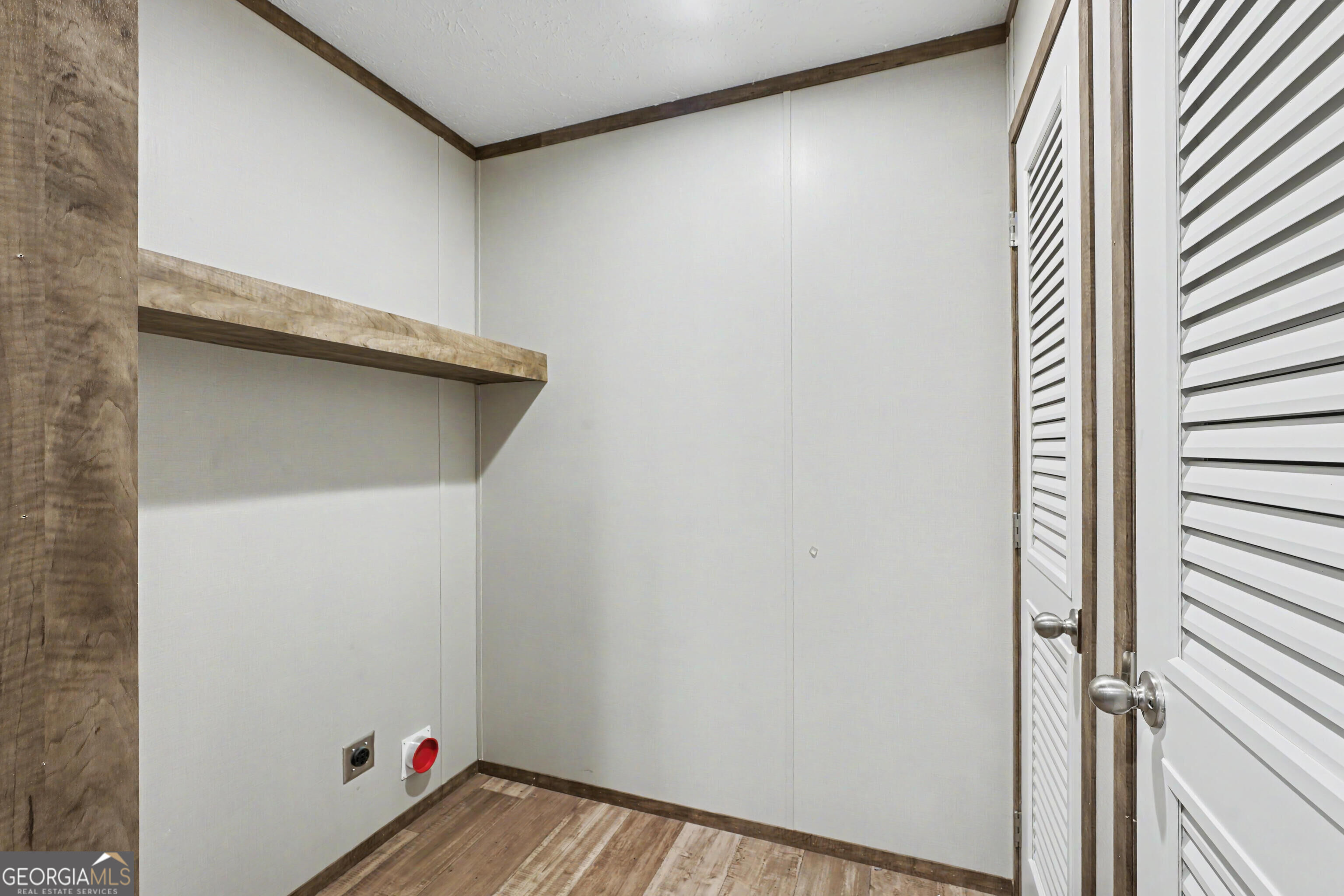 45 2nd Property Photo 22
