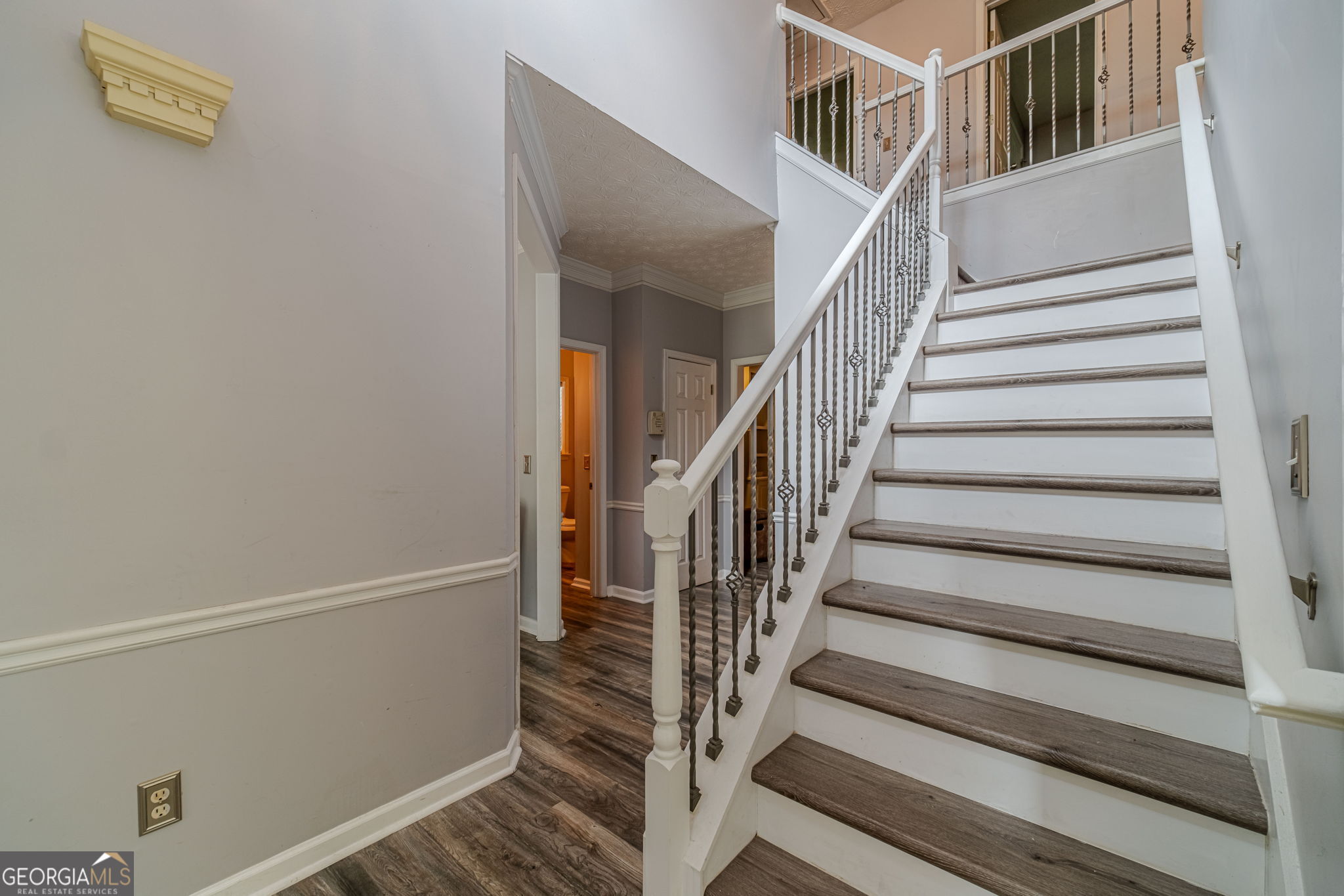 955 Clarion Way Property Photo 3