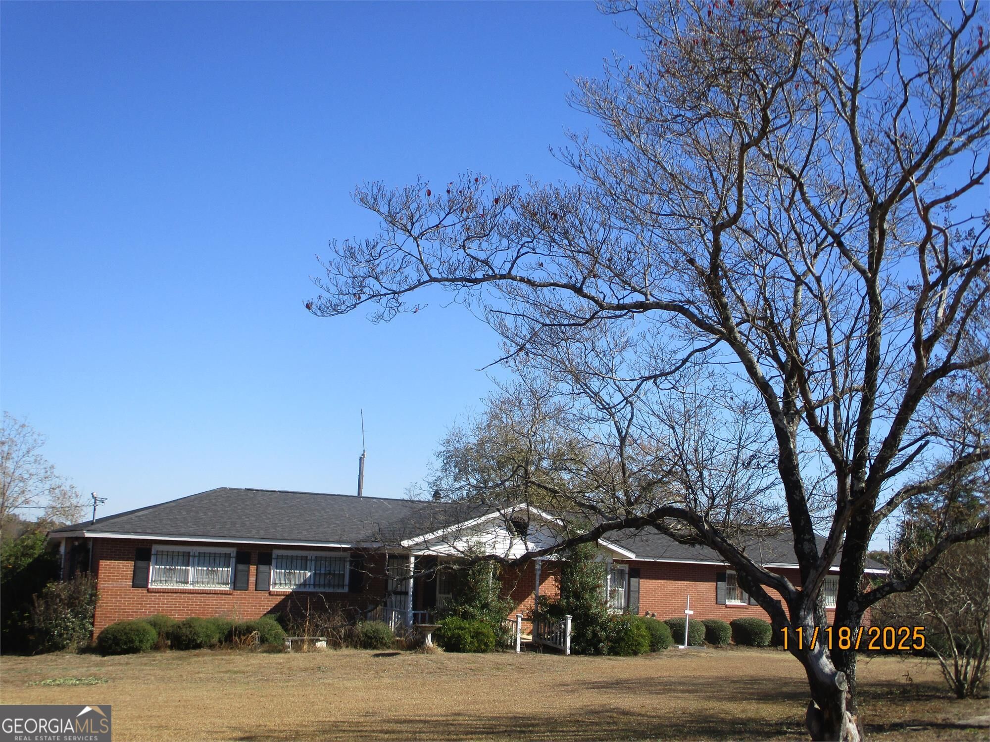 979 Ej Lane Property Photo 1