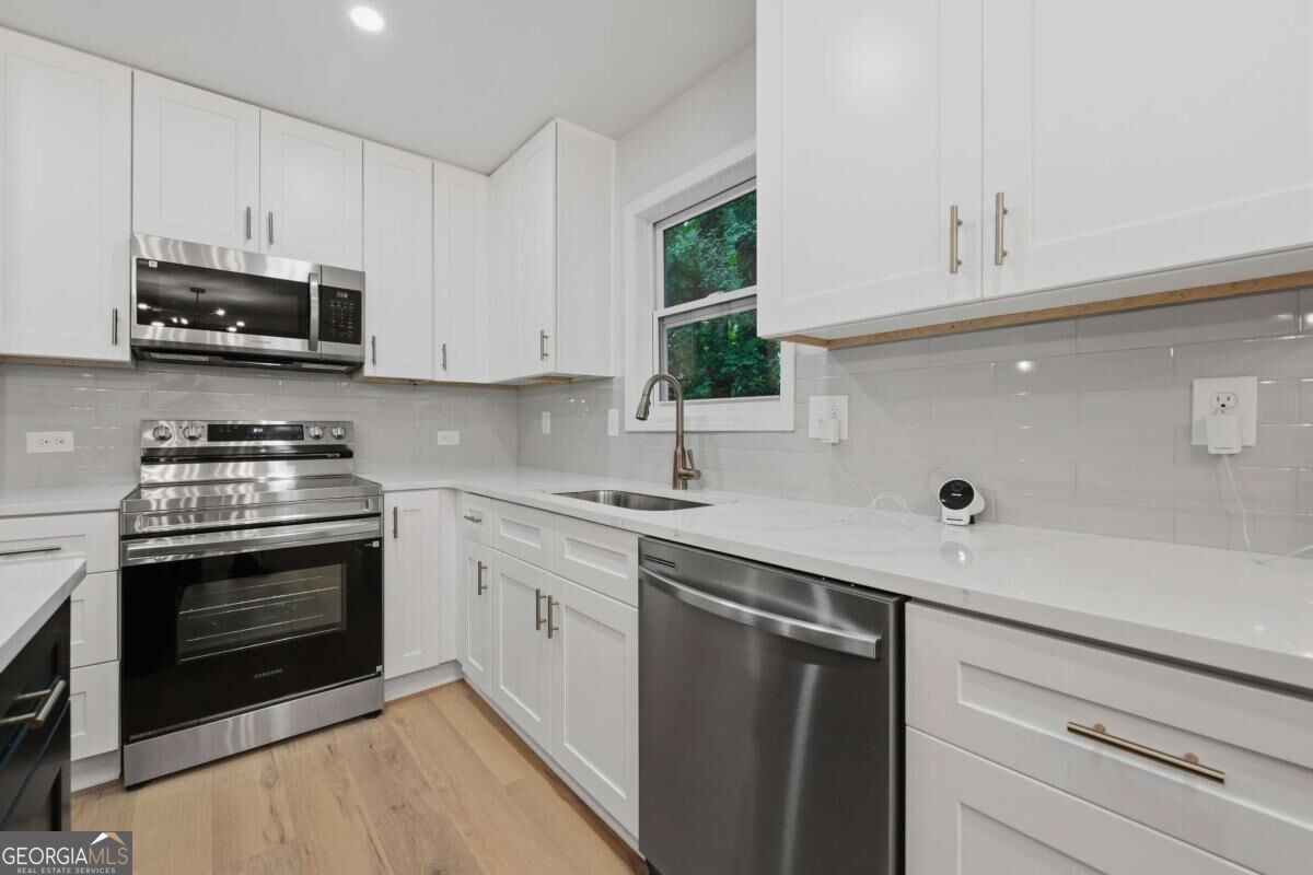 773 Sheppard Cove Property Photo 13