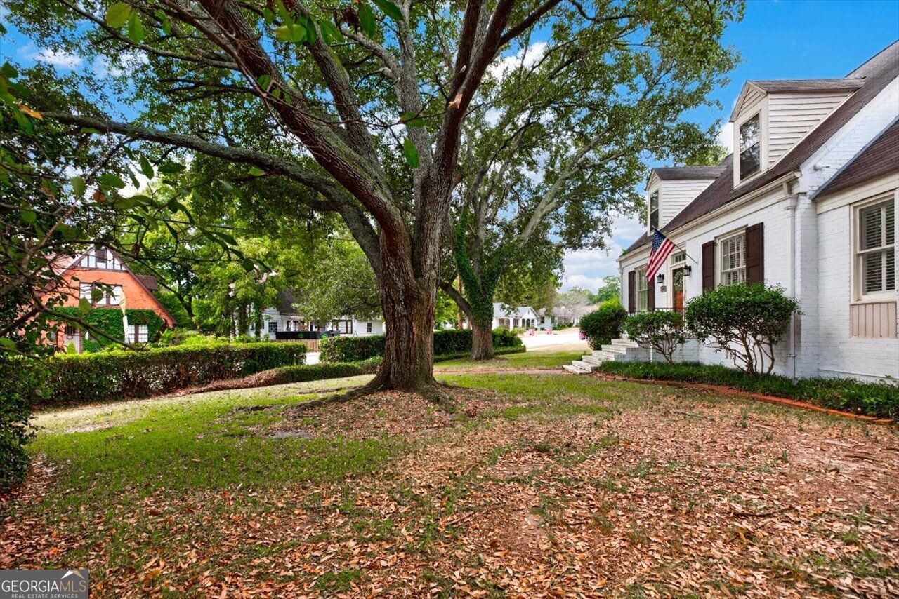 3405 Ridge Avenue Property Photo 9