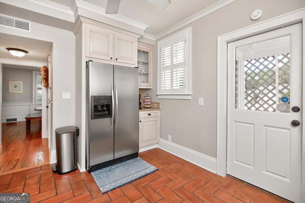 3405 Ridge Avenue Property Photo 28