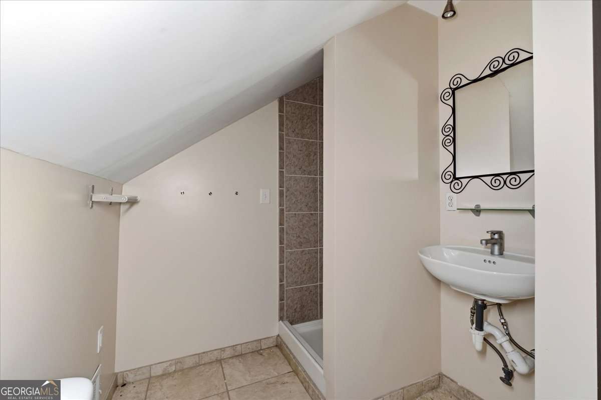 2597 Elsinore Street Property Photo 33