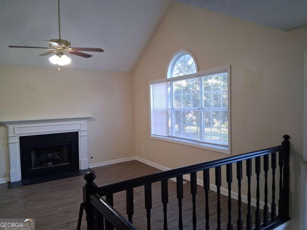 7728 Governors Lane Property Photo 3