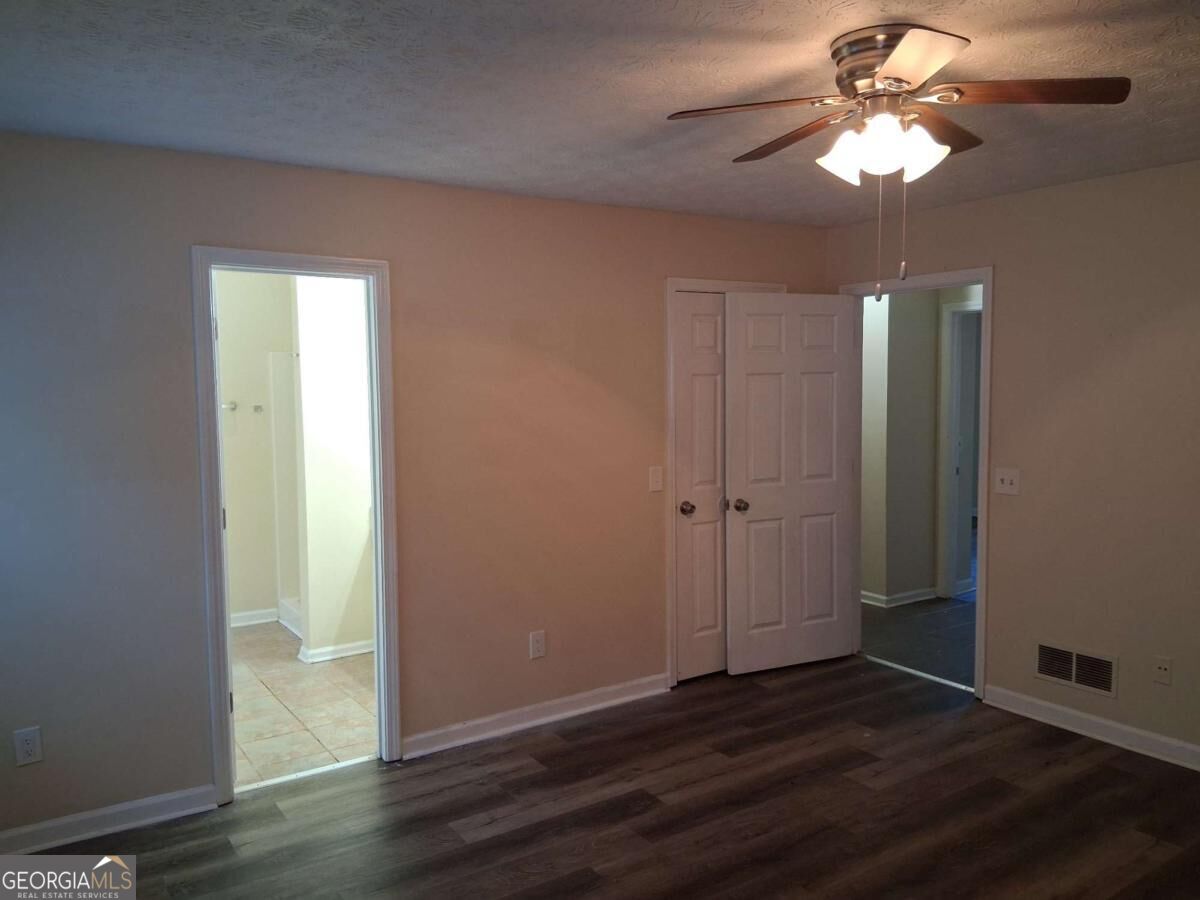 7728 Governors Lane Property Photo 11