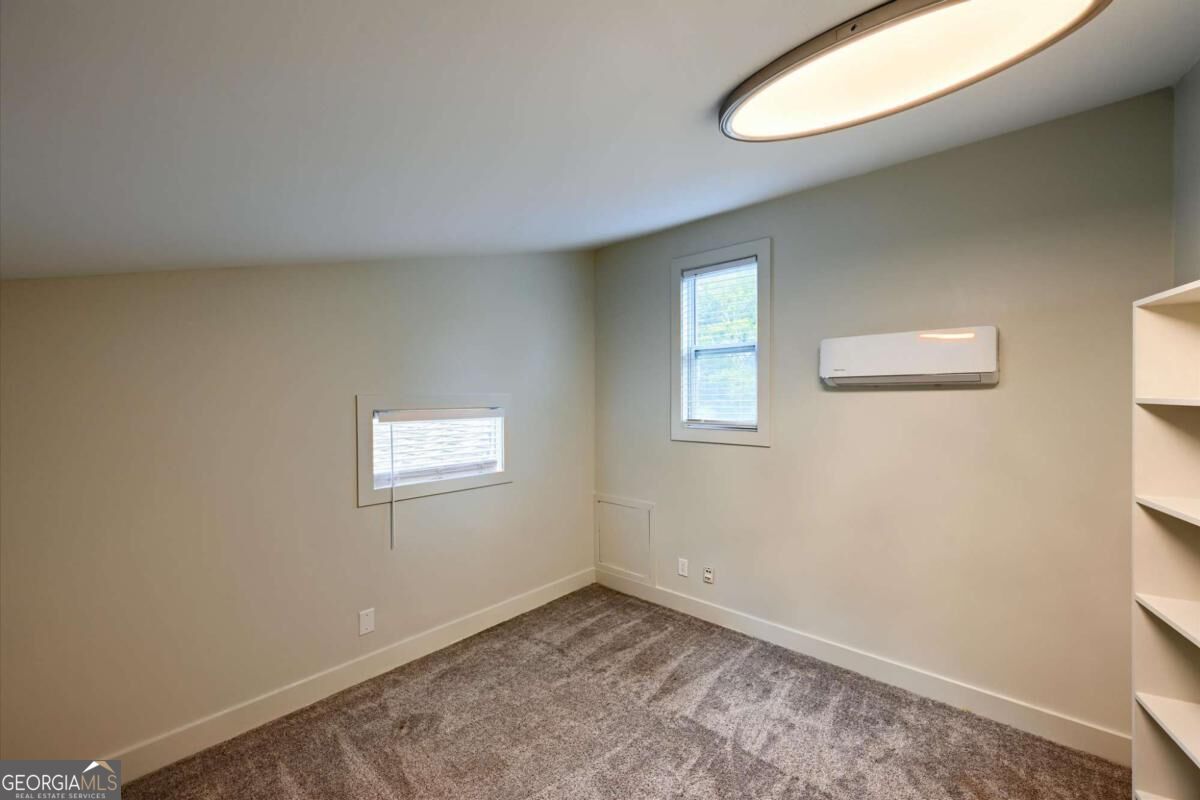 2470 Kingsley Drive Ne Property Photo 21