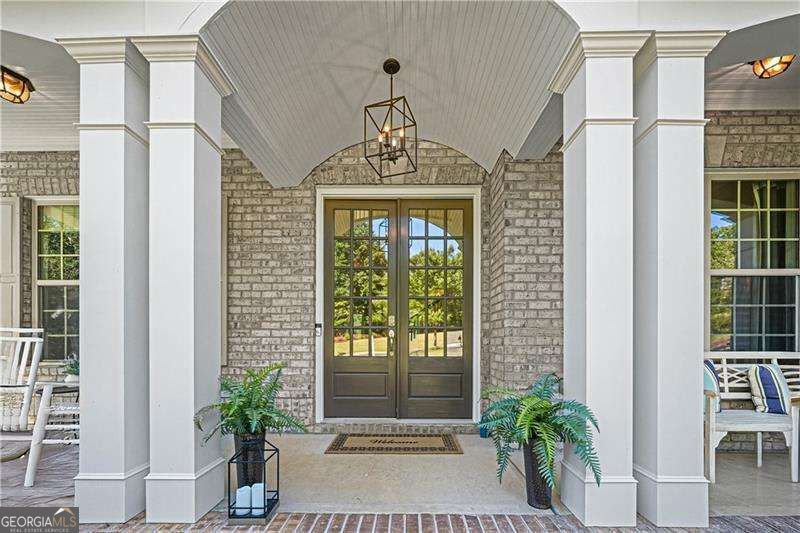 2750 Cogburn Lane Property Photo 3