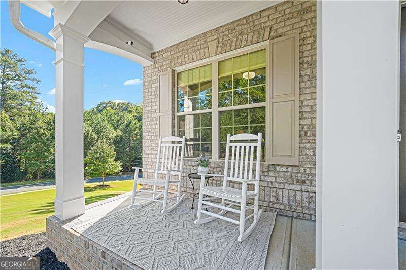 2750 Cogburn Lane Property Photo 4