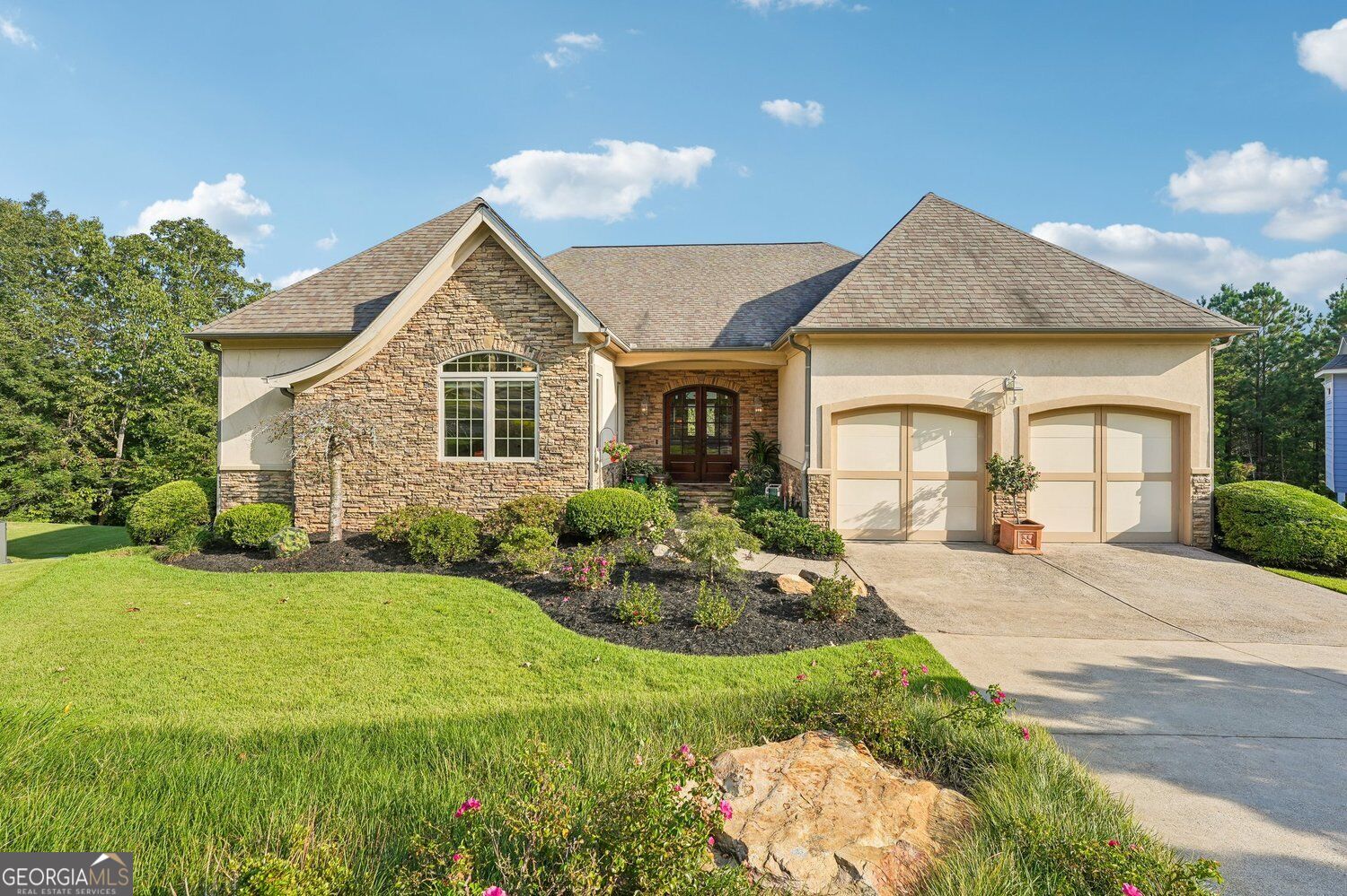 233 Towering Peaks Property Photo 3