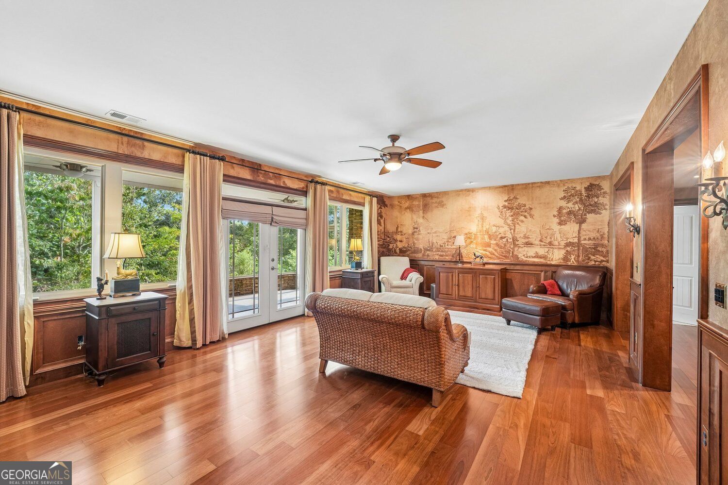 233 Towering Peaks Property Photo 9