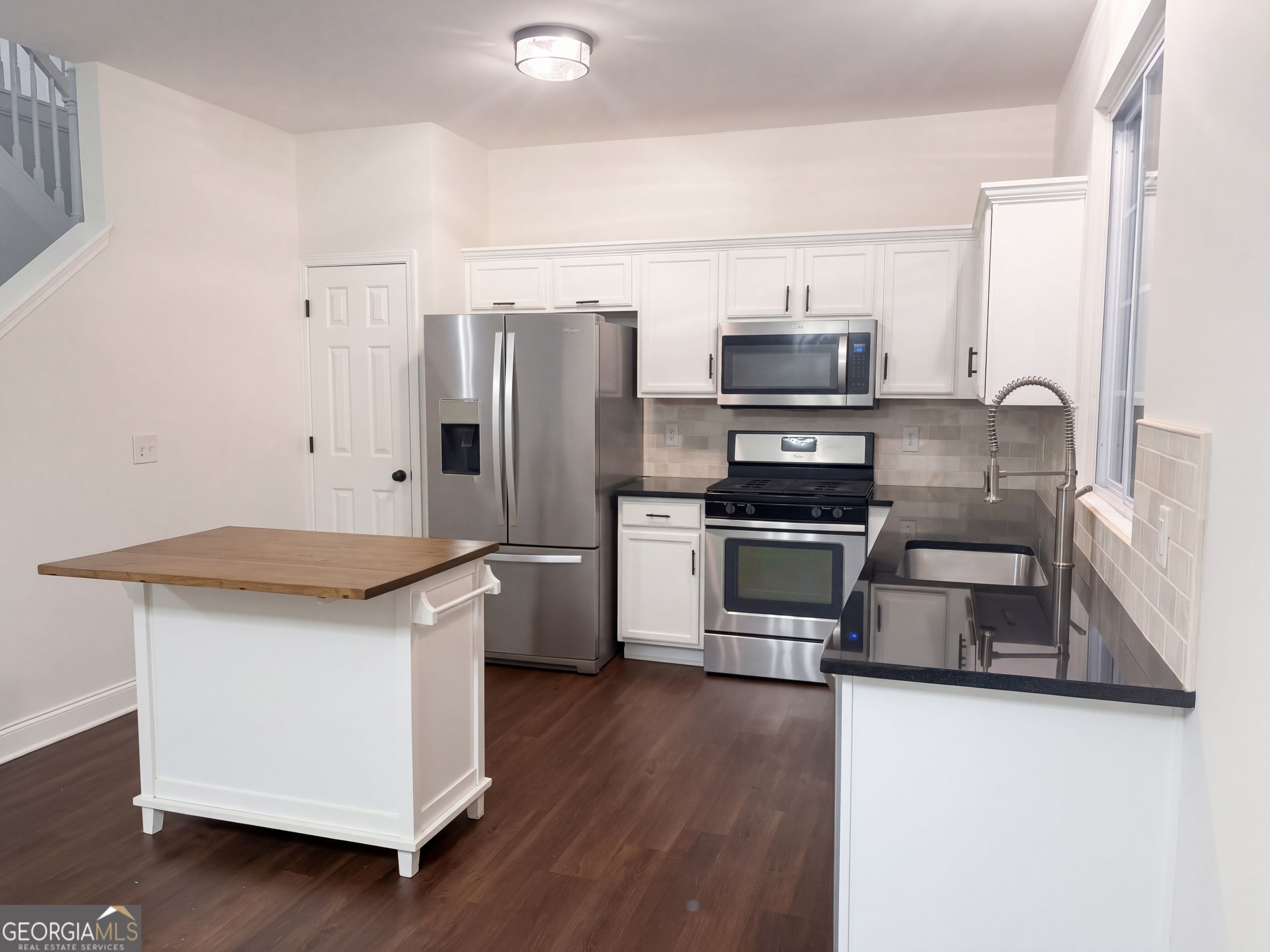 205 Nacoochee Way Property Photo 7