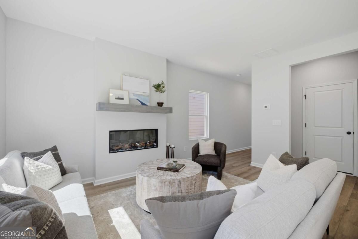 232 Black Walnut Way Property Photo 4