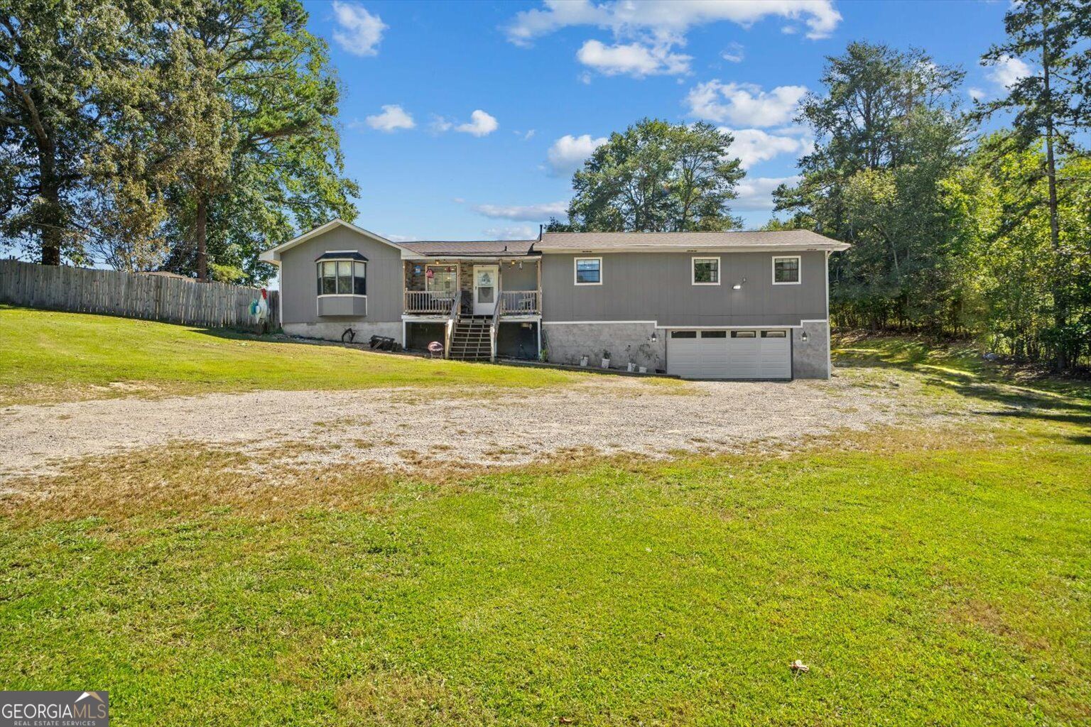 1117 Boss Road Property Photo 1