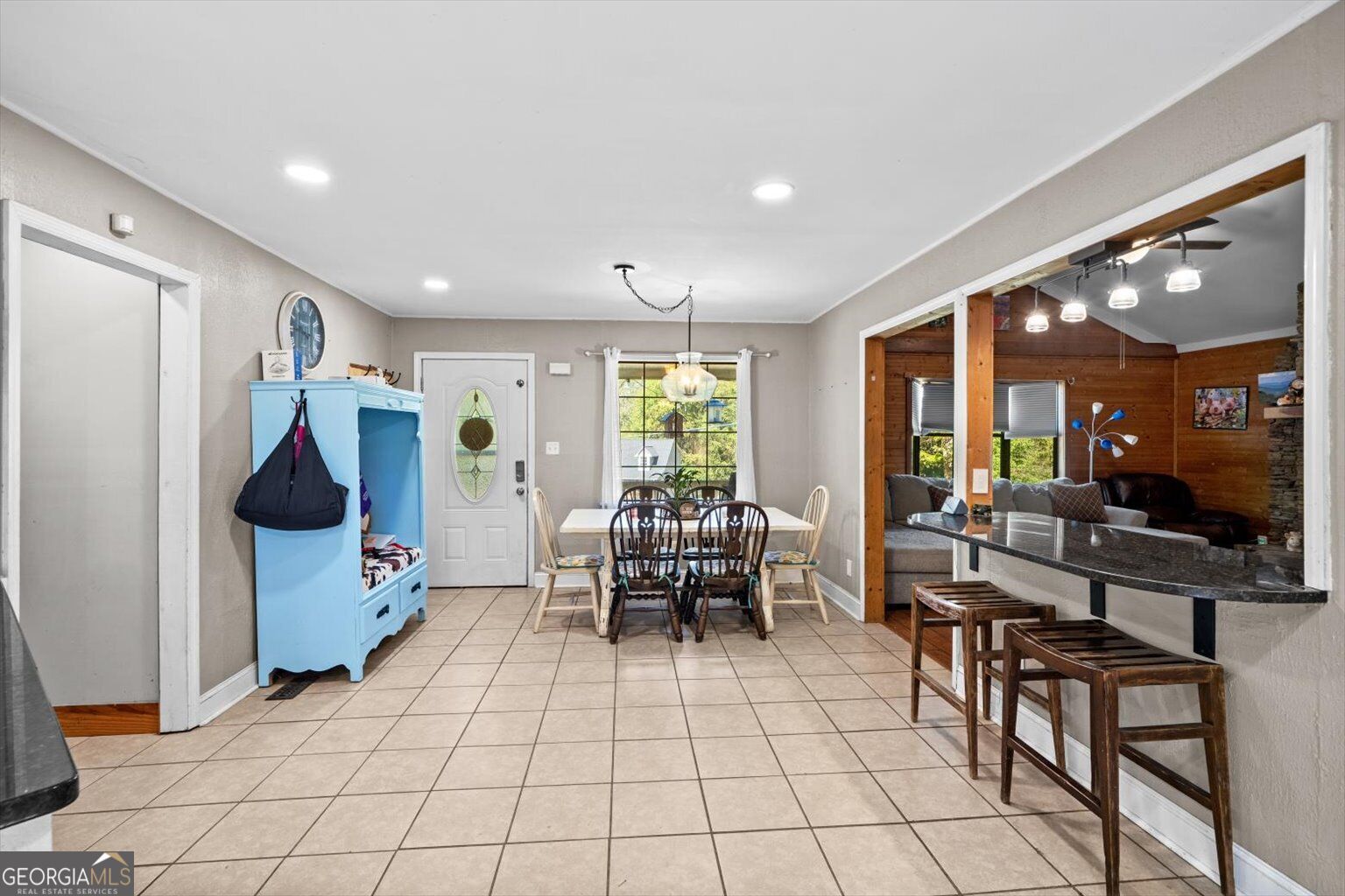 1117 Boss Road Property Photo 5