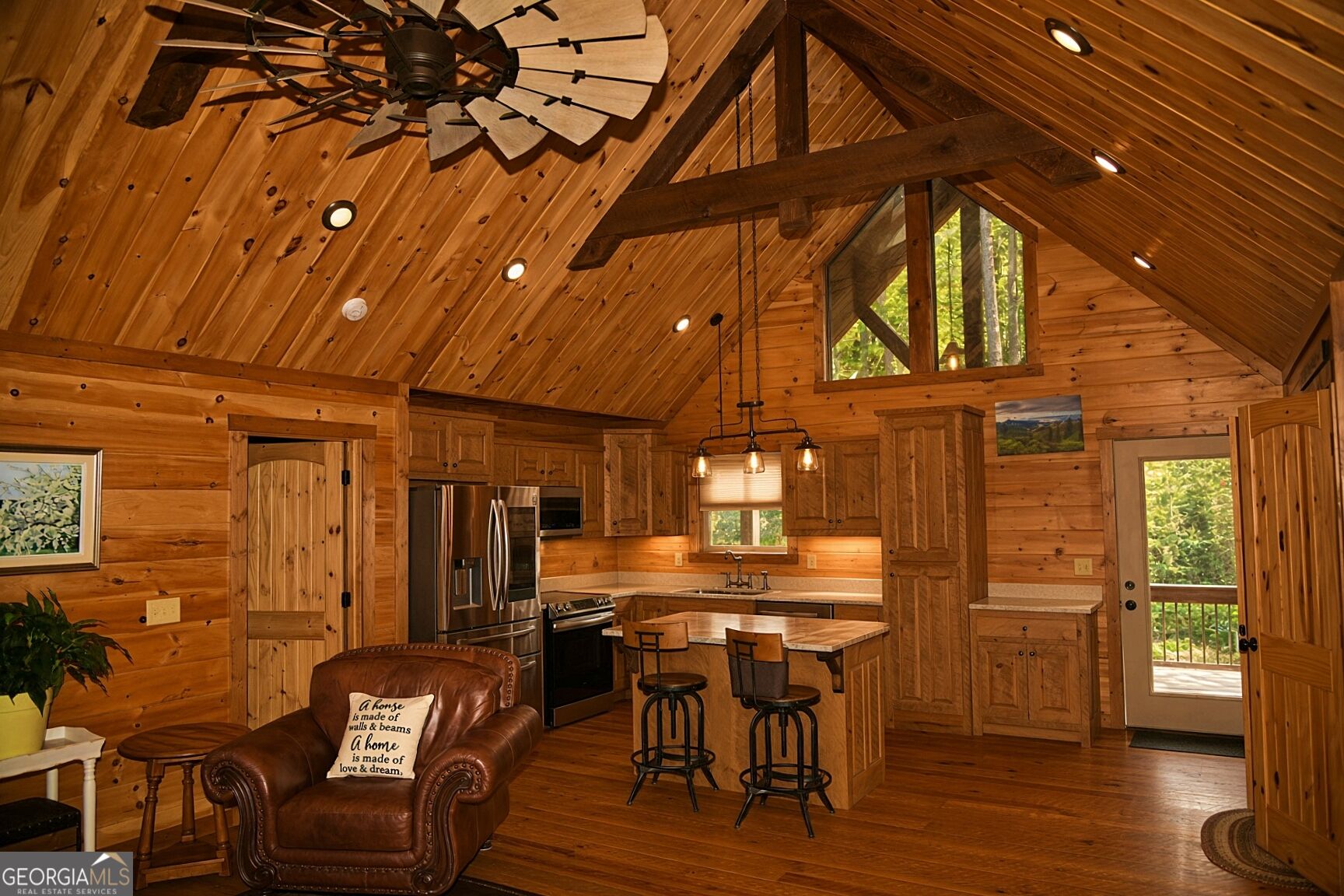 1035 Ritchie Creek Road Property Photo 3