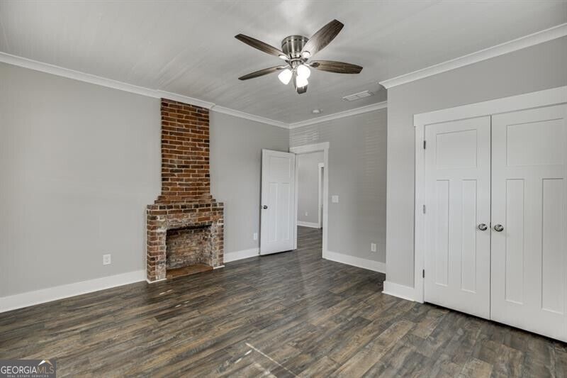 4615 S Lee Street Property Photo 23