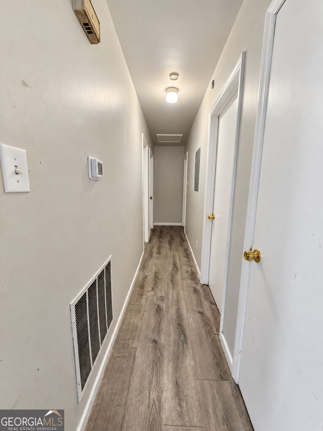 208 Bedivere Drive Property Photo 6