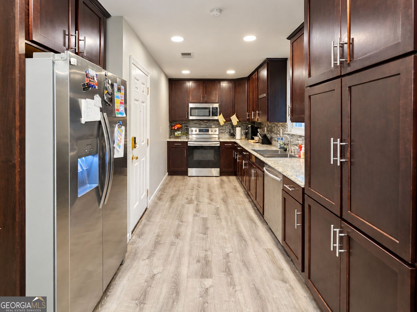208 Bedivere Drive Property Photo 11