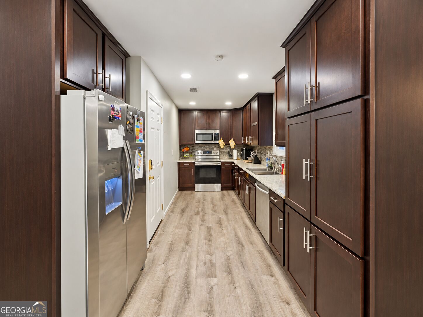 208 Bedivere Drive Property Photo 12