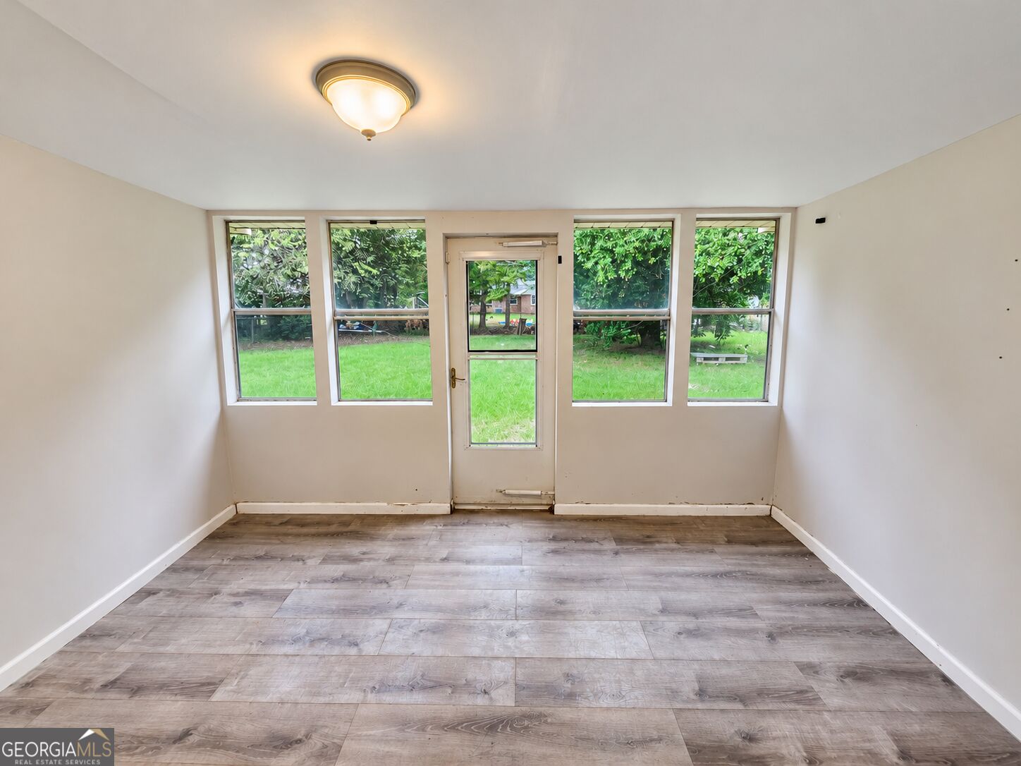 208 Bedivere Drive Property Photo 13