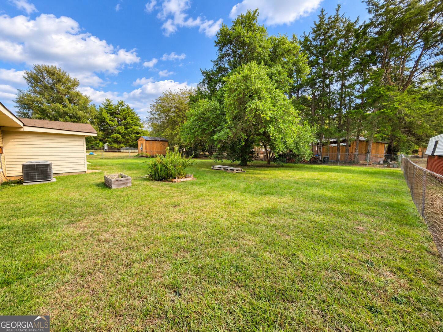 208 Bedivere Drive Property Photo 15
