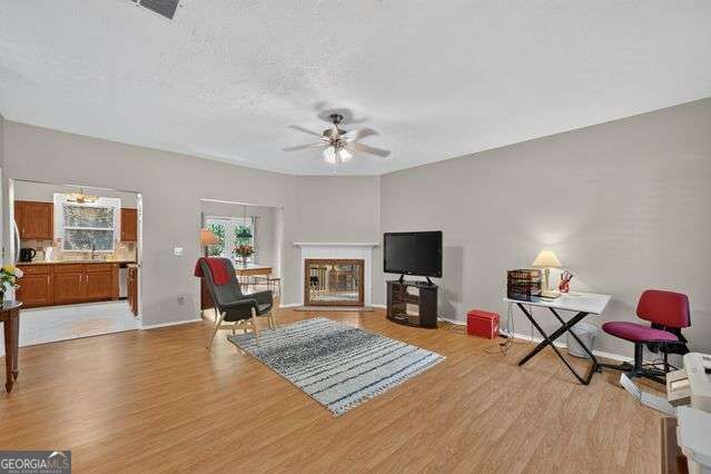3616 Centennial Square Property Photo 3