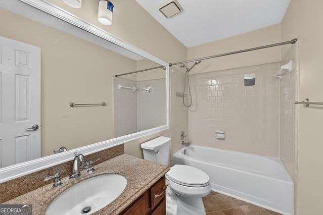 3616 Centennial Square Property Photo 14
