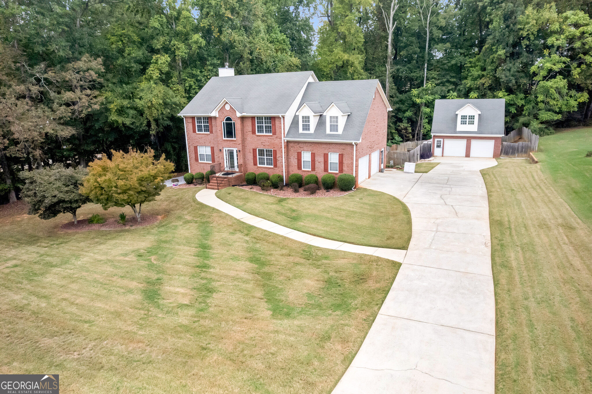 270 Brook Hollow Drive Property Photo 3