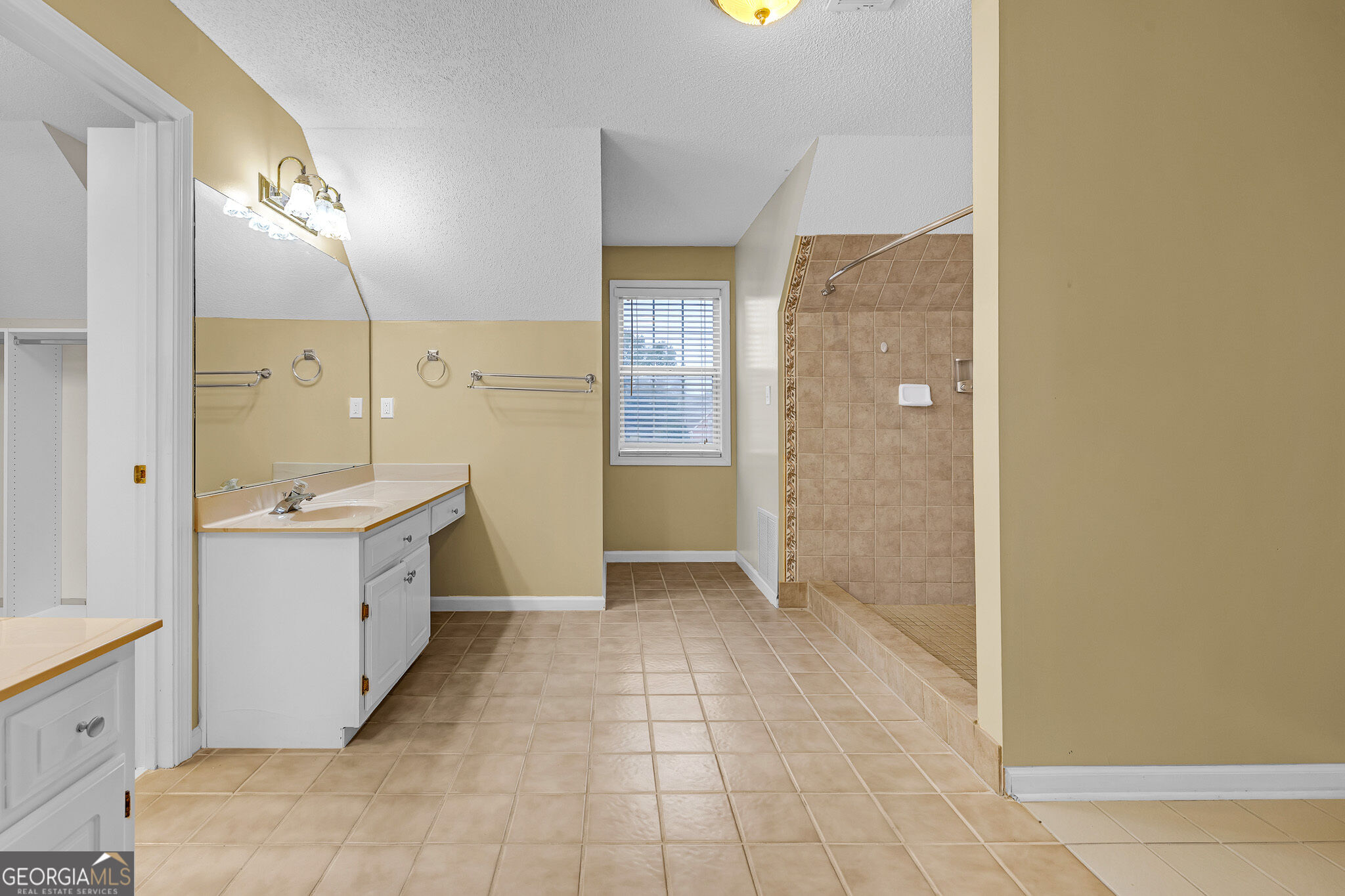 270 Brook Hollow Drive Property Photo 26