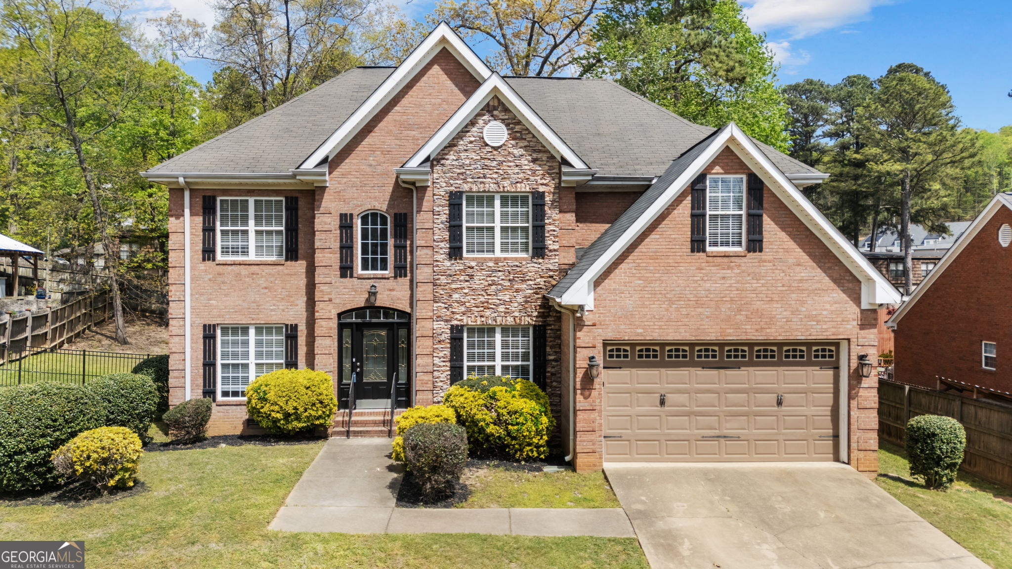 24 Saddlebrook Drive SE Property Photo 1