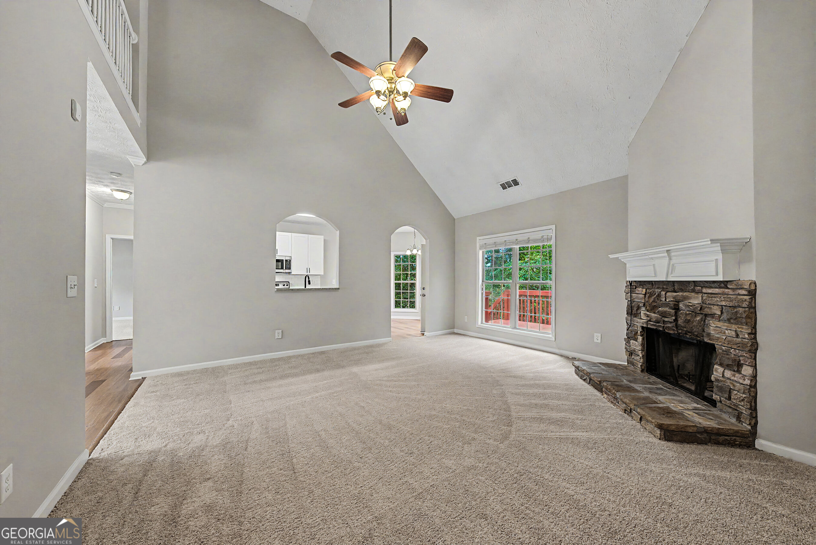 554 Jefferson Walk Circle Property Photo 9