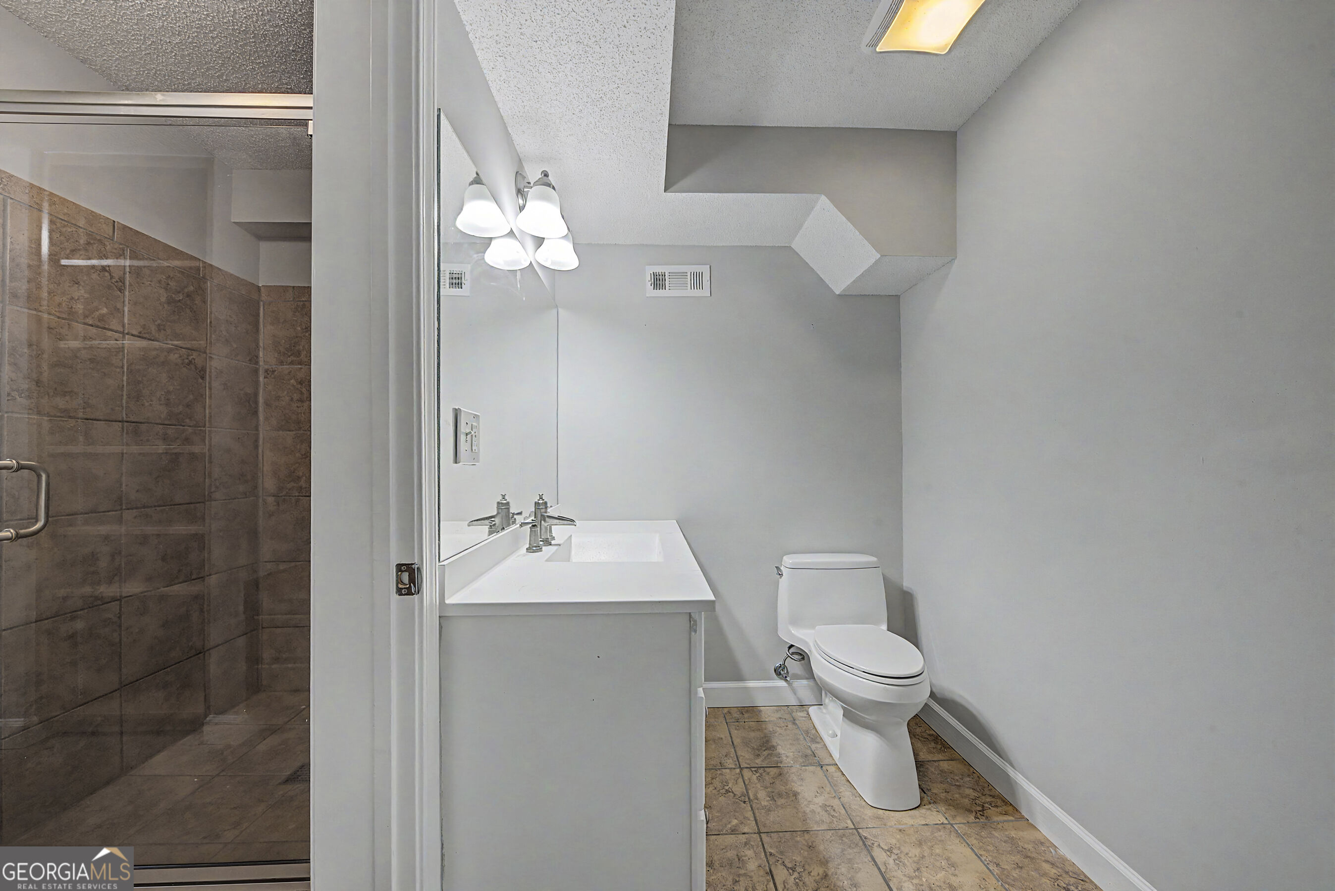 554 Jefferson Walk Circle Property Photo 29