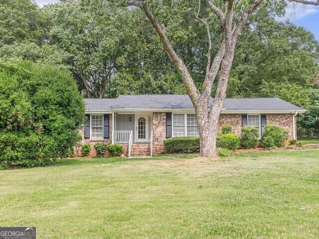 2521 Country Club Drive Property Photo 1